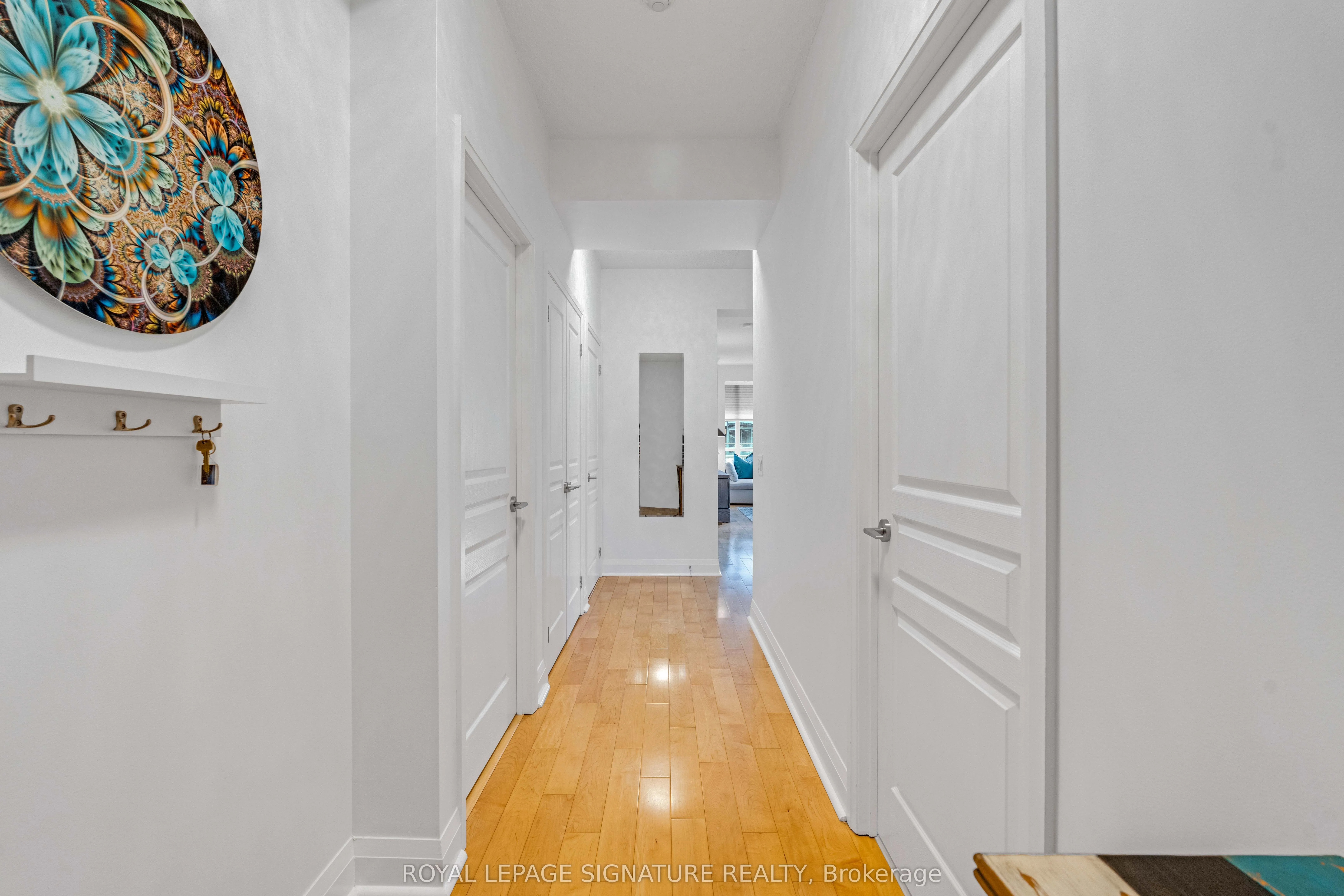 1 Hurontario Street, #203