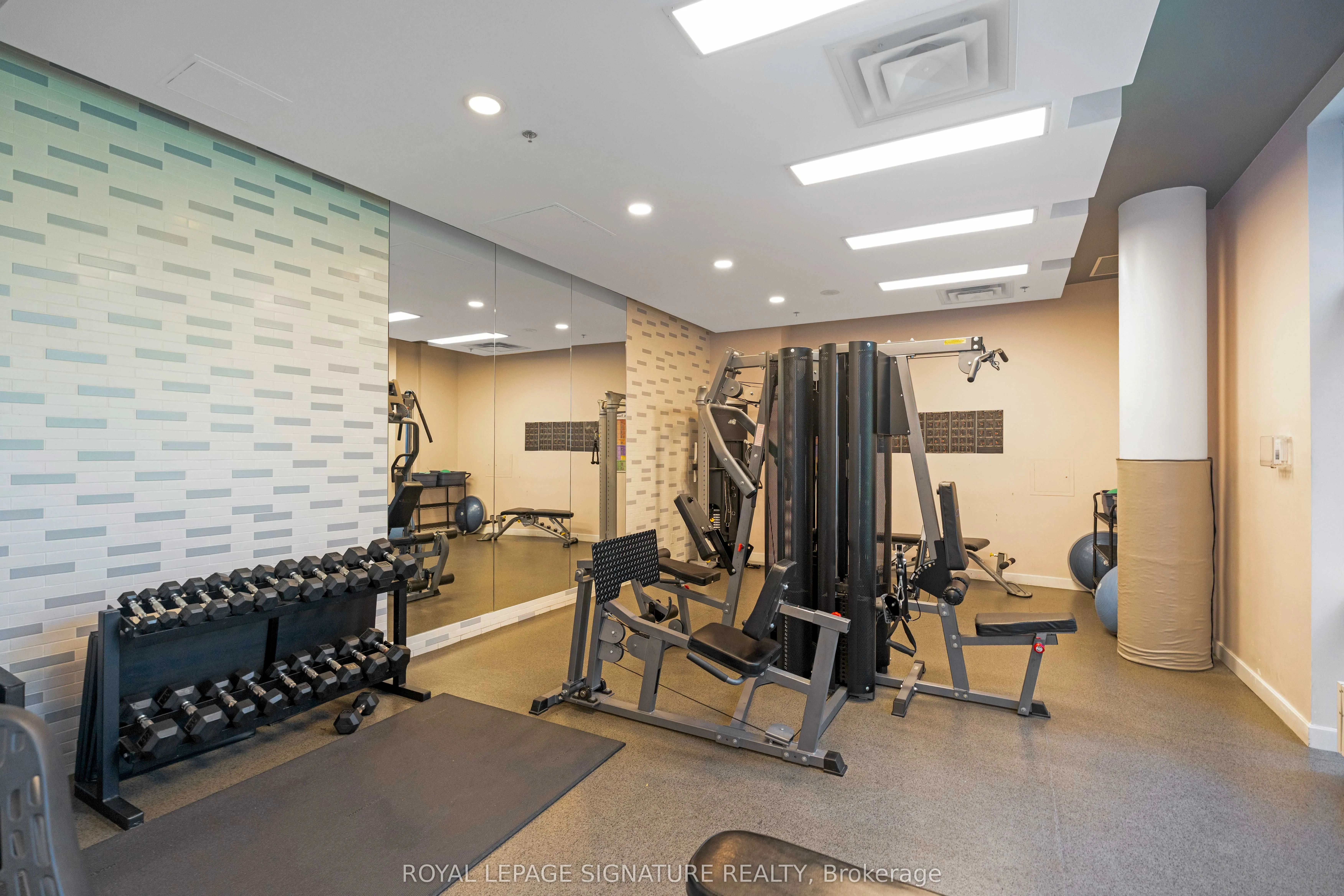 1 Hurontario Street, #203