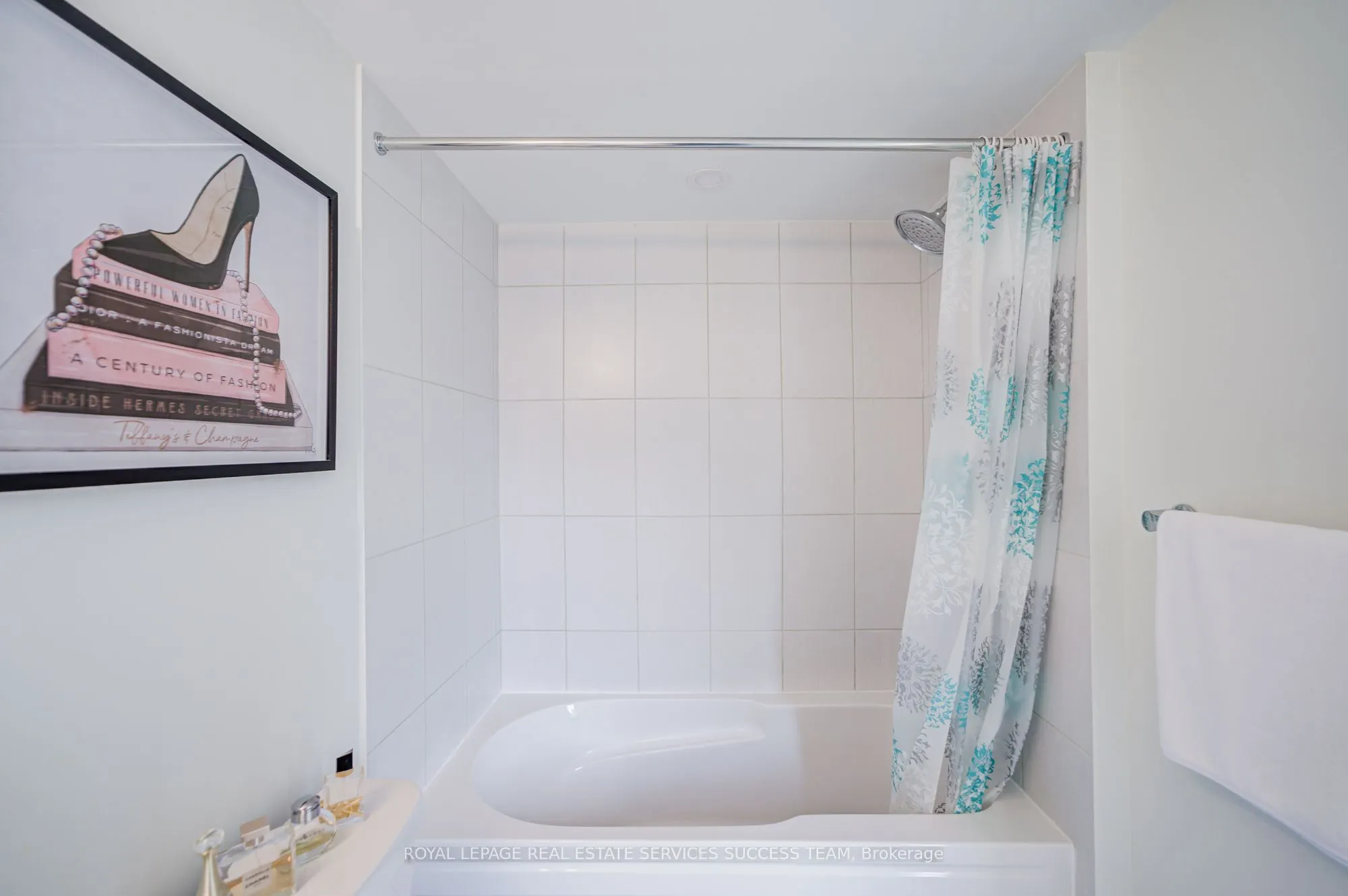 3546 Colonial Drive, ## 2
