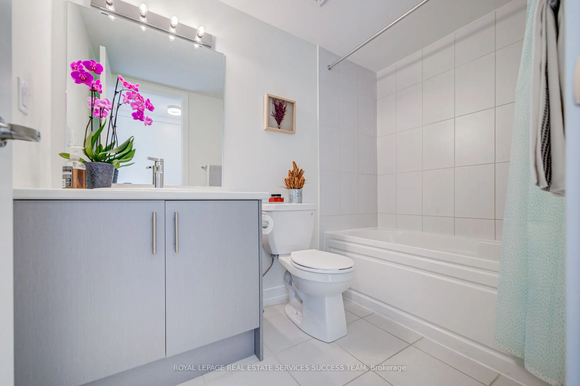 3546 Colonial Drive, ## 2