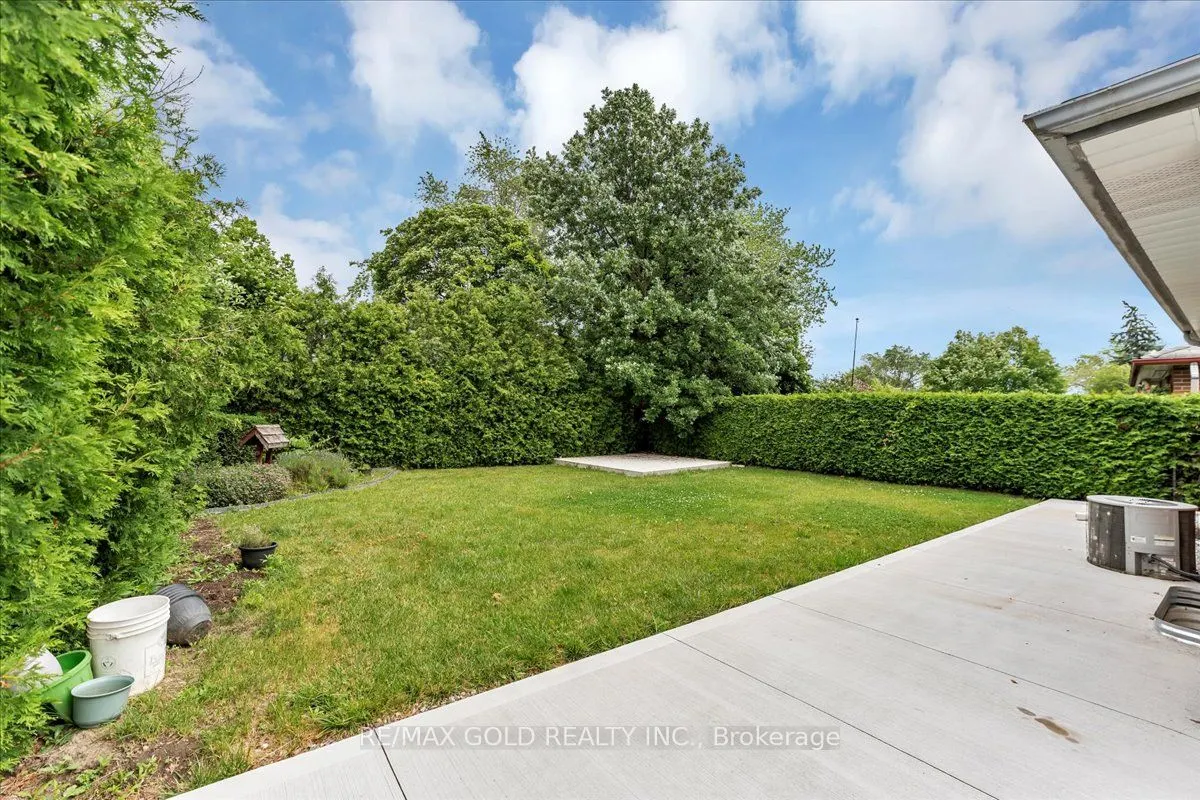 53 Dorchester Drive