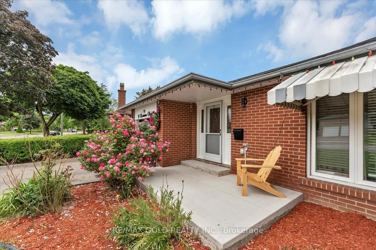 53 Dorchester Drive