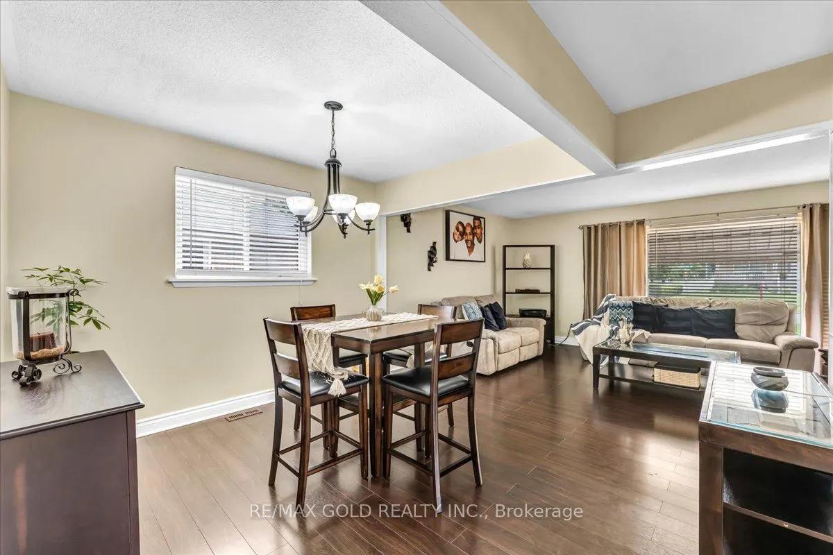 53 Dorchester Drive