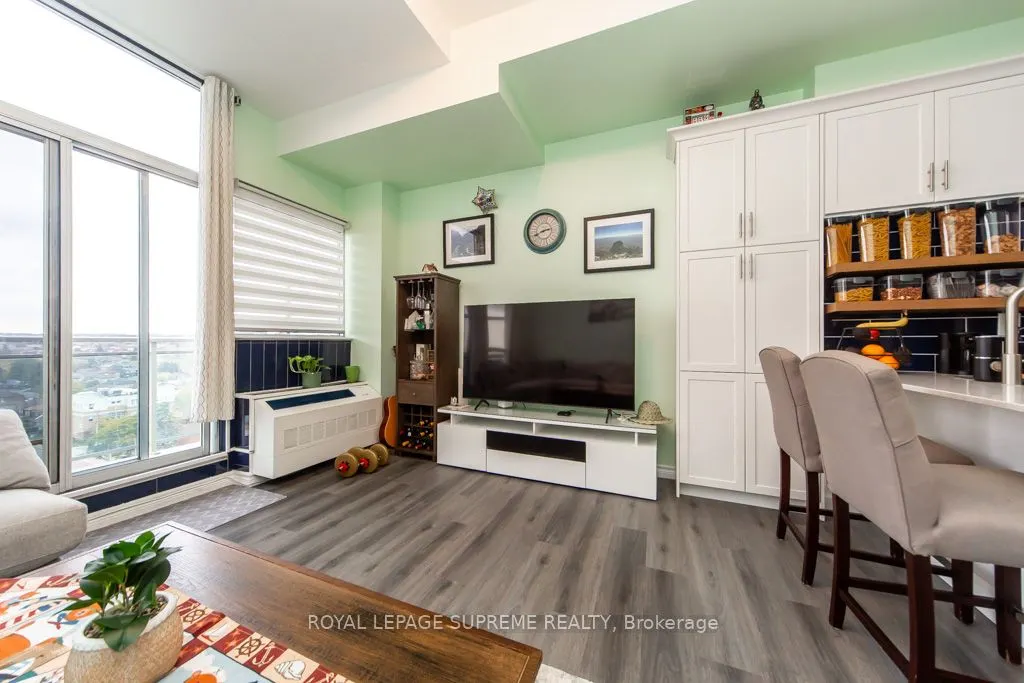 1600 Keele Street, #1103