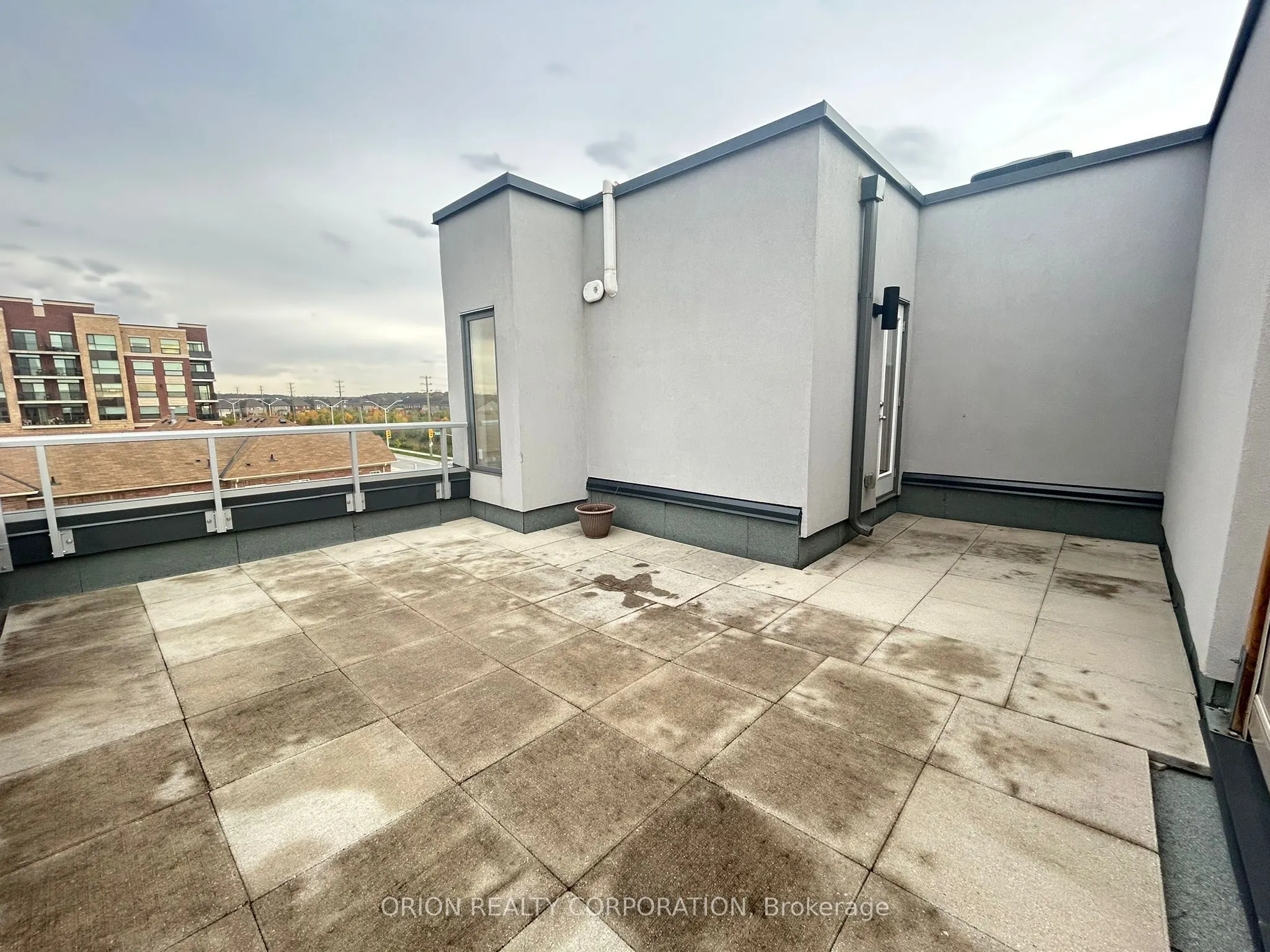 3078 Sixth Line, #336
