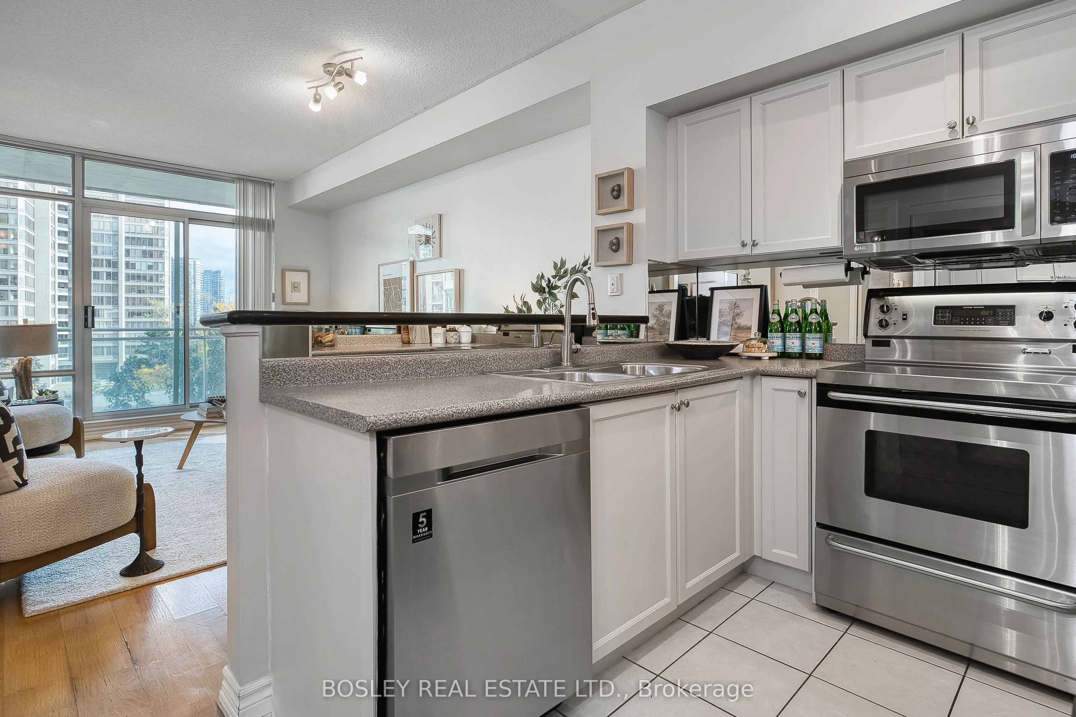 5 Marine Parade Drive, #518