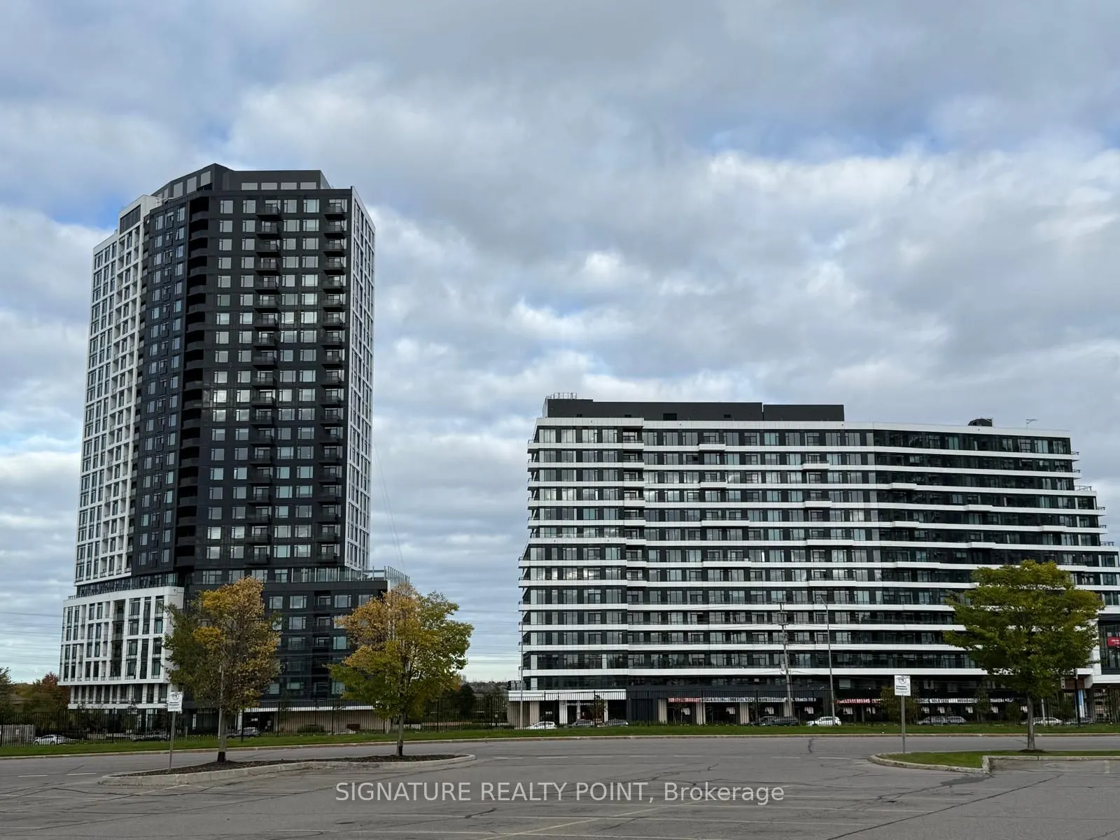 2495 Eglinton Avenue W, #1802