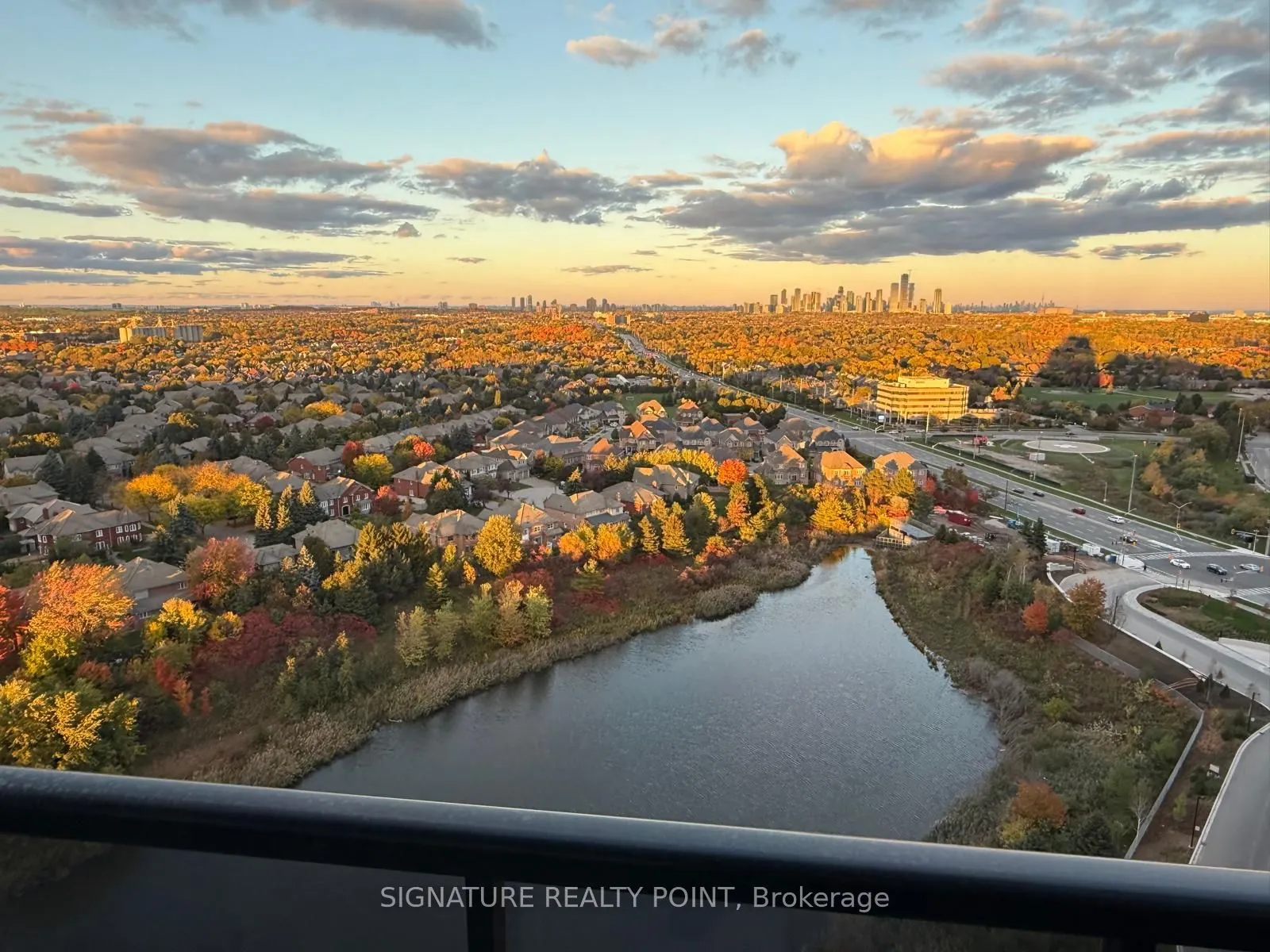 2495 Eglinton Avenue W, #1802