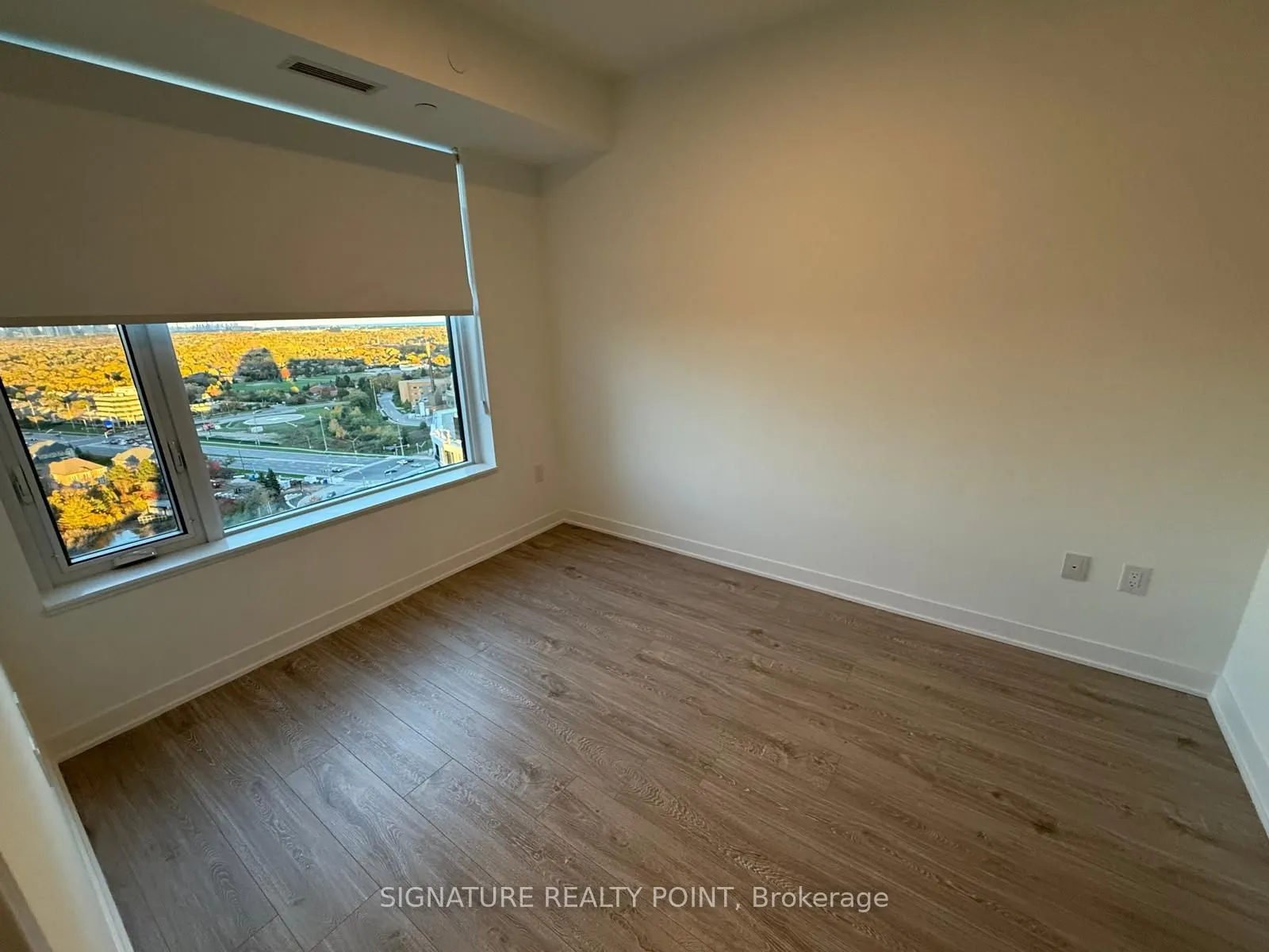 2495 Eglinton Avenue W, #1802