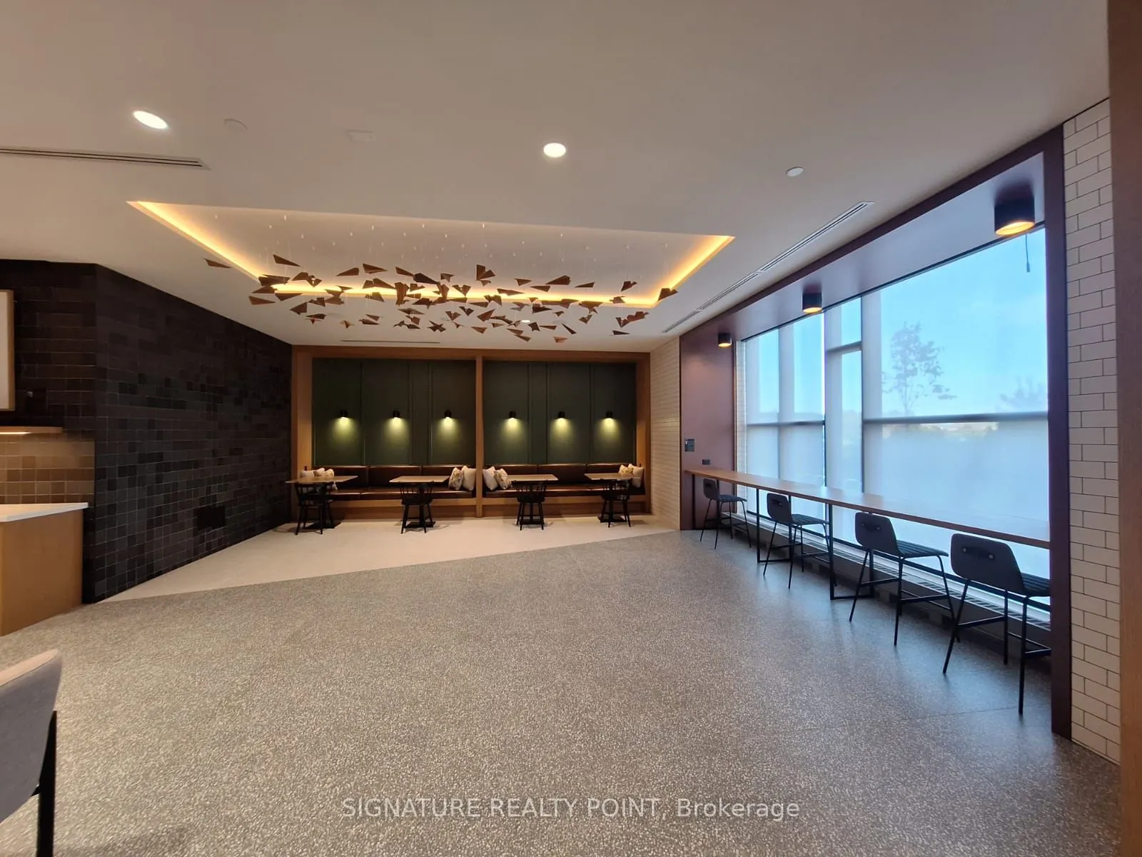 2495 Eglinton Avenue W, #1802