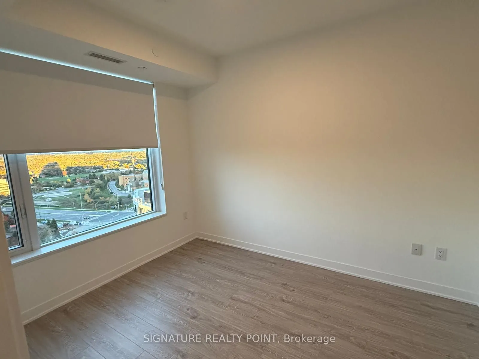 2495 Eglinton Avenue W, #1802