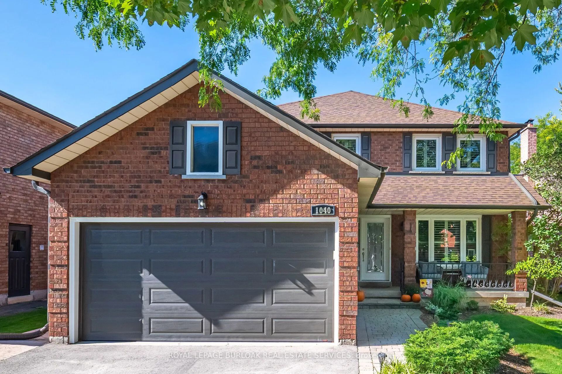 1040 Manchester Crescent