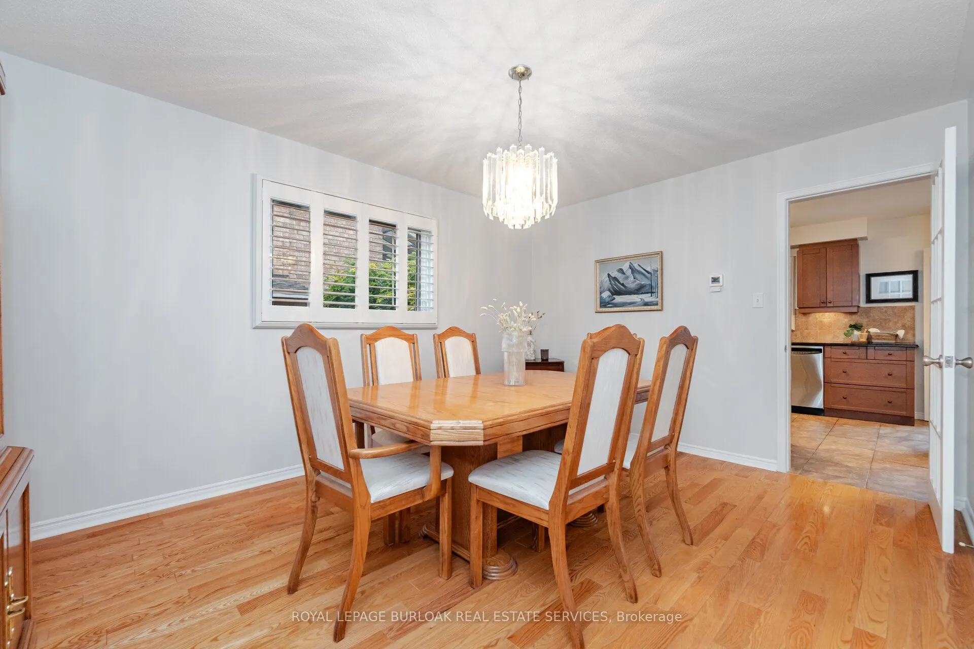 1040 Manchester Crescent