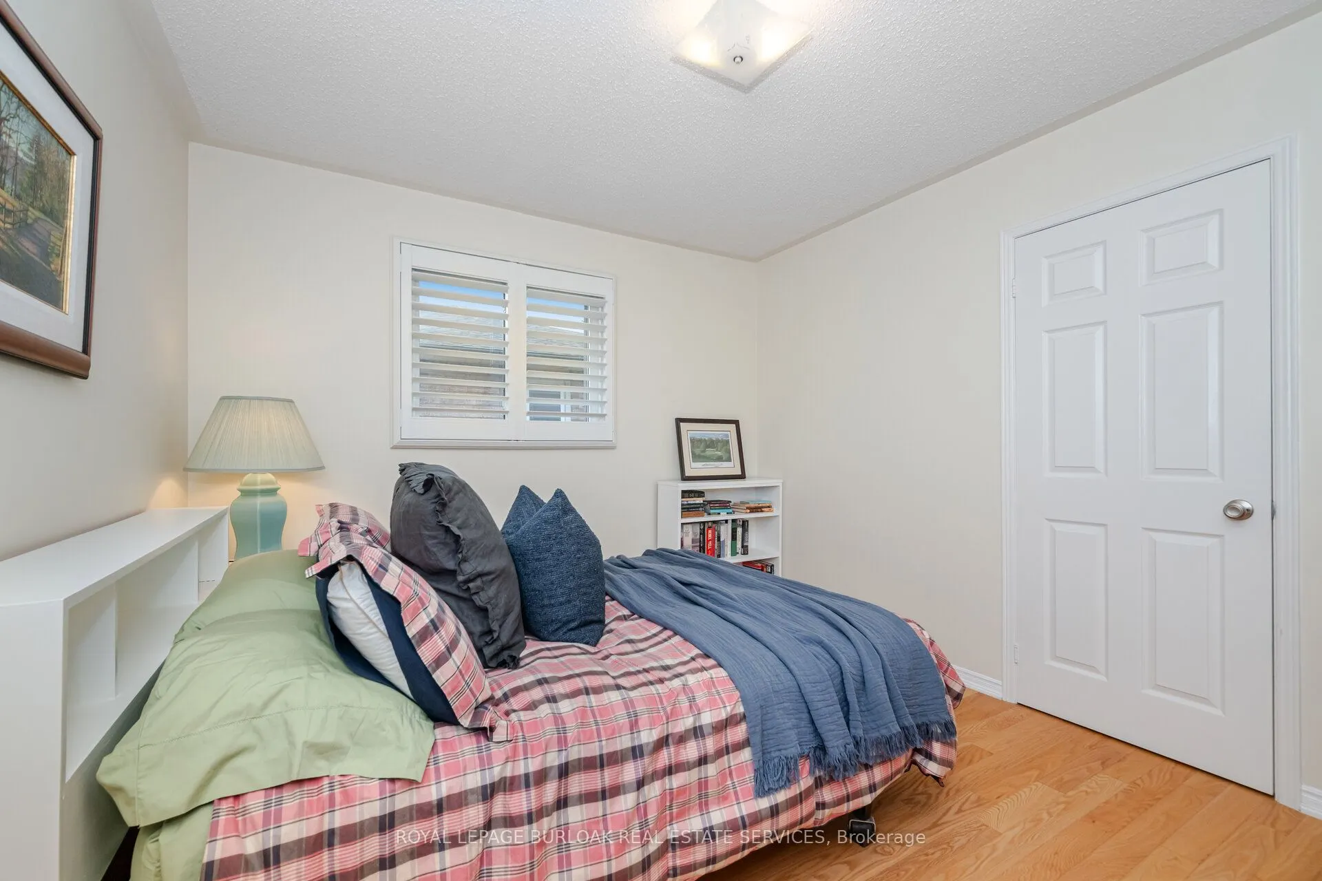 1040 Manchester Crescent