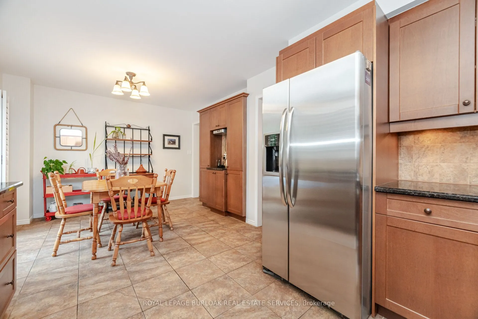 1040 Manchester Crescent