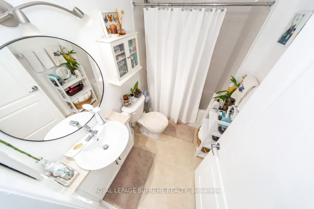 1600 Keele Street, #706