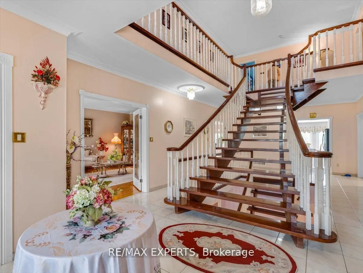 9 Cynthia Crescent