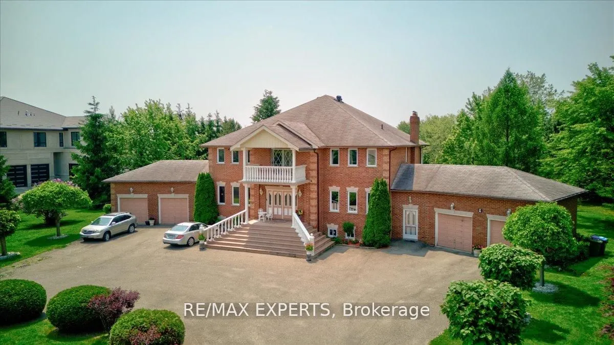 9 Cynthia Crescent