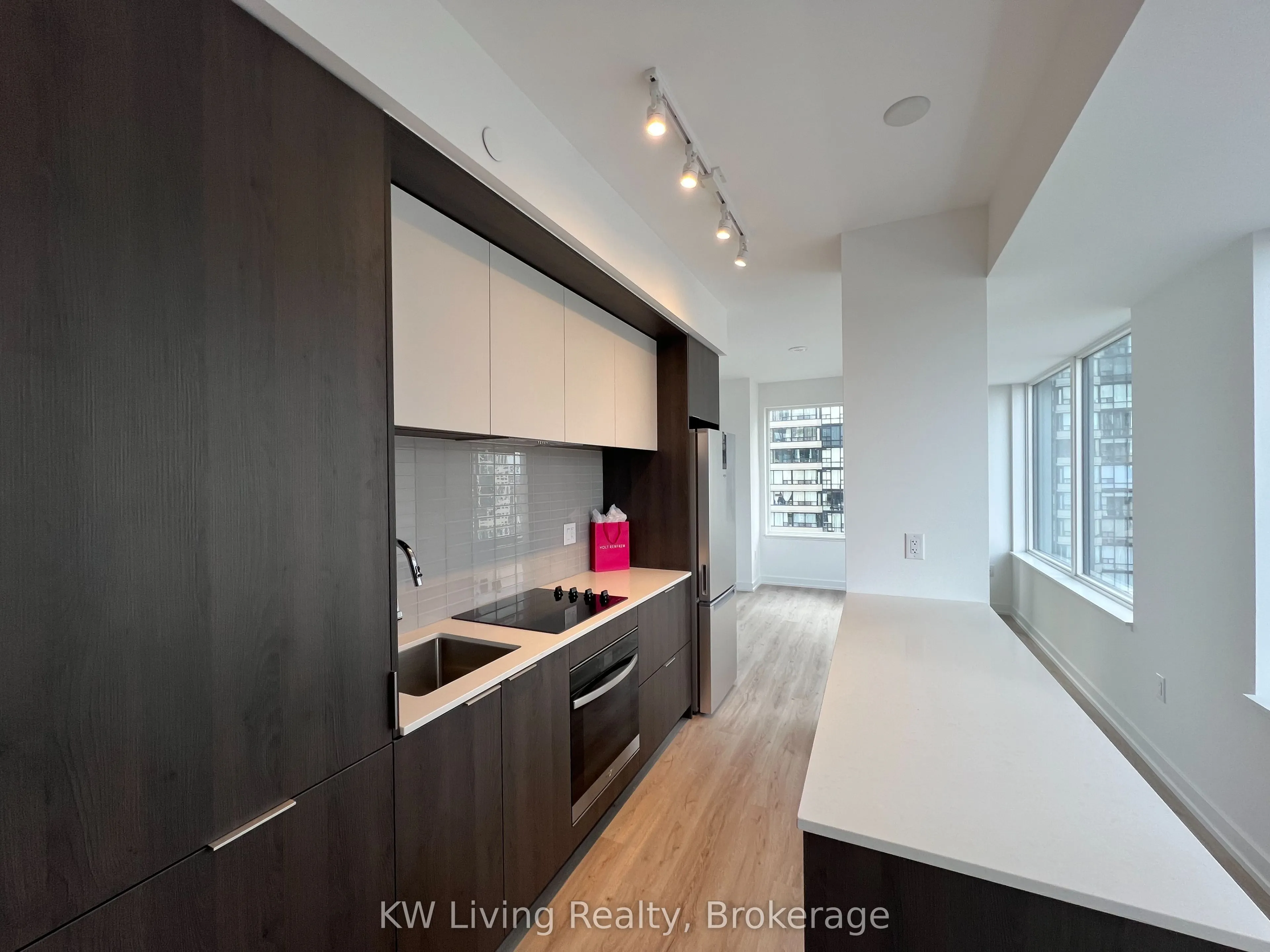 395 Square One Drive, #810