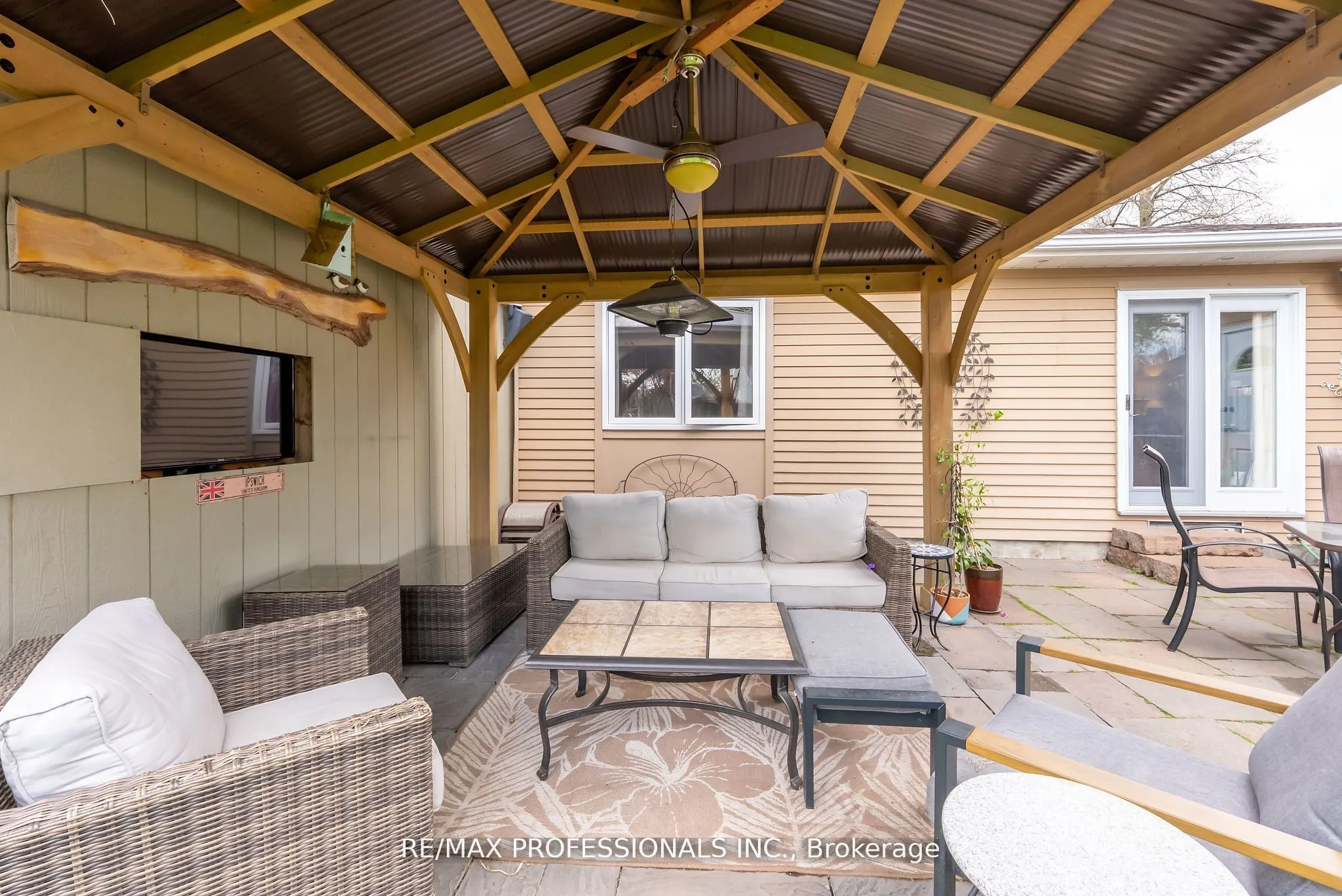 868 Governors Court
