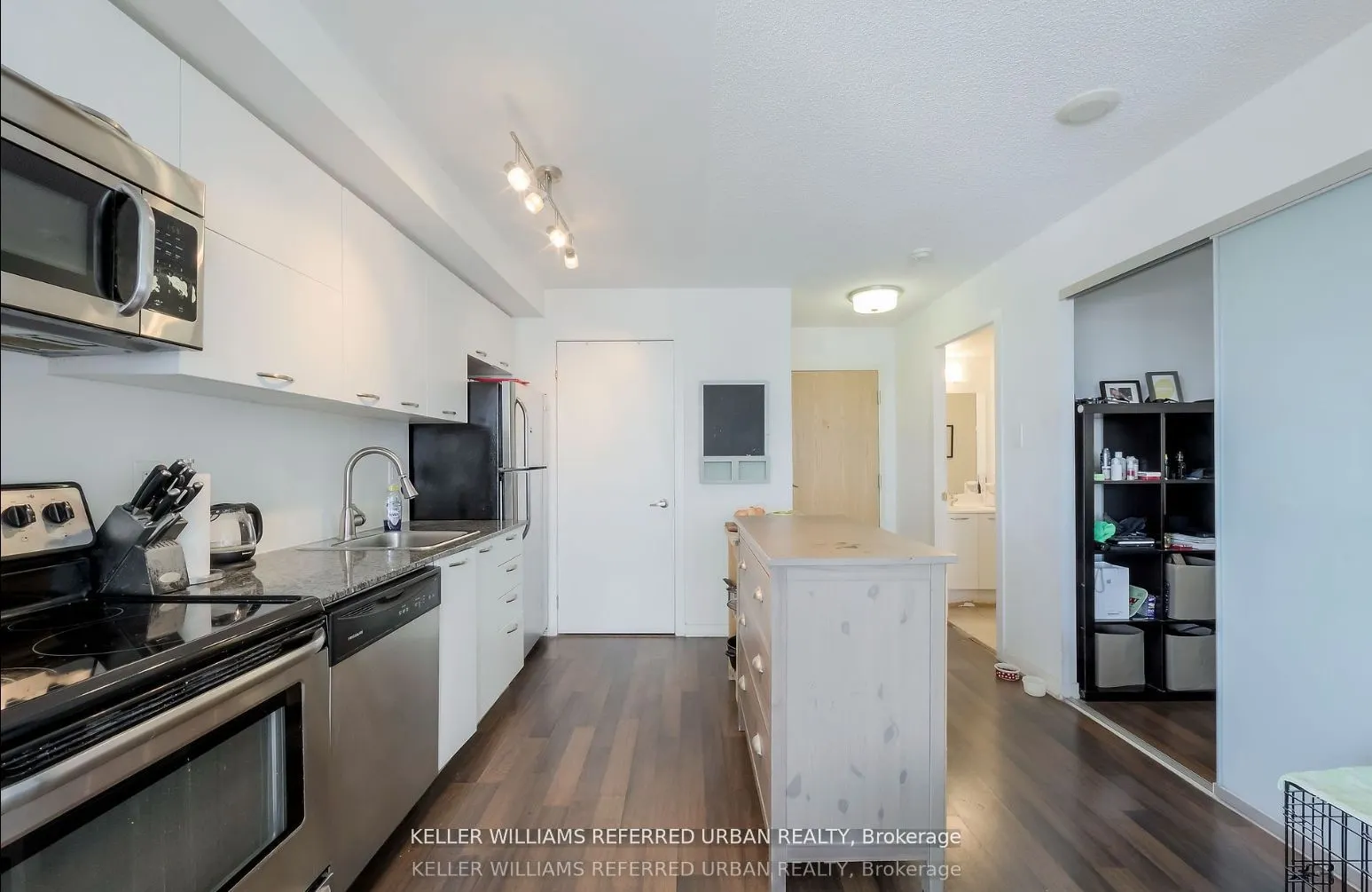 38 Joe Shuster Way, #1305