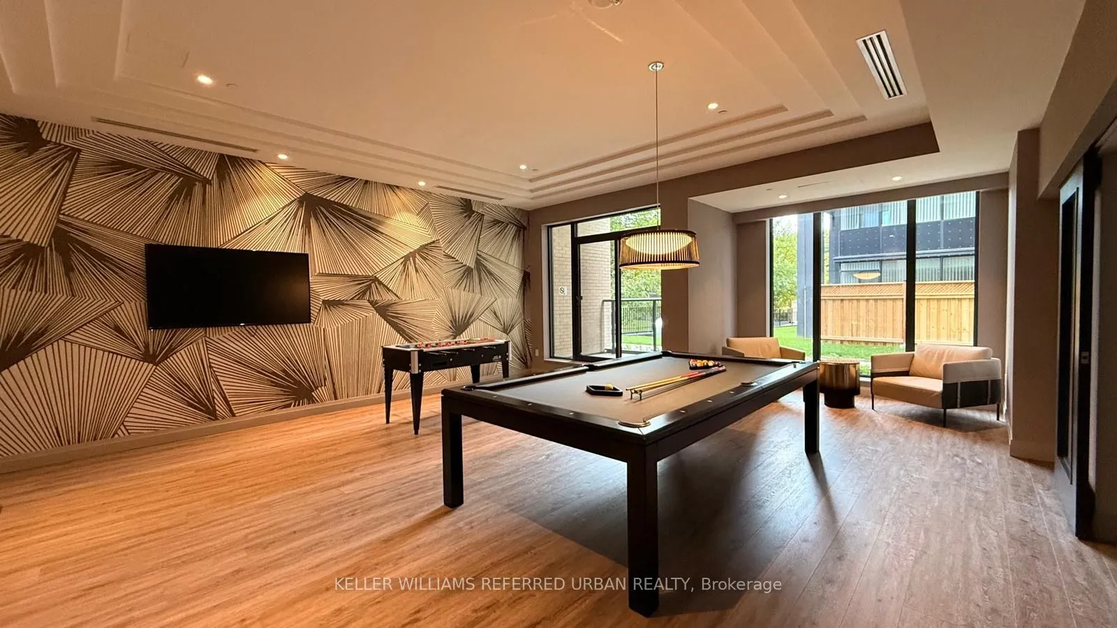 293 The Kingsway, #201