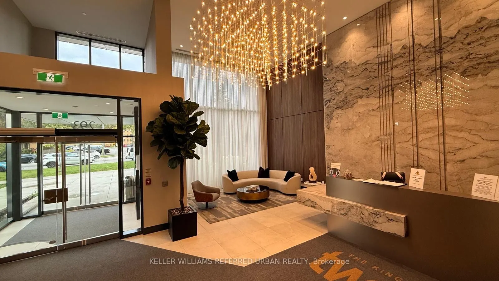293 The Kingsway, #201
