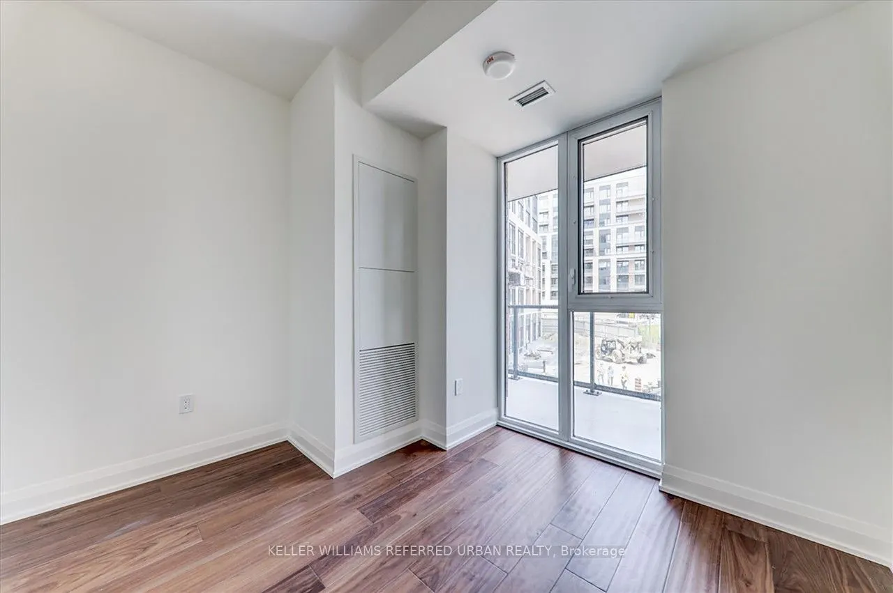 293 The Kingsway, #201
