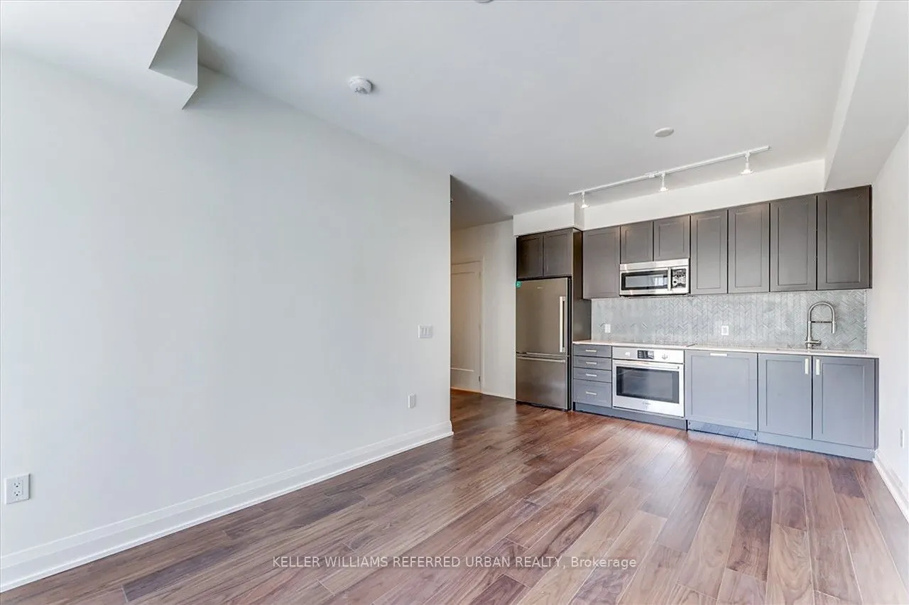 293 The Kingsway, #201