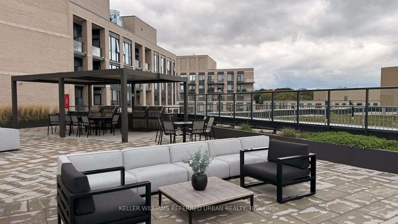 293 The Kingsway, #201