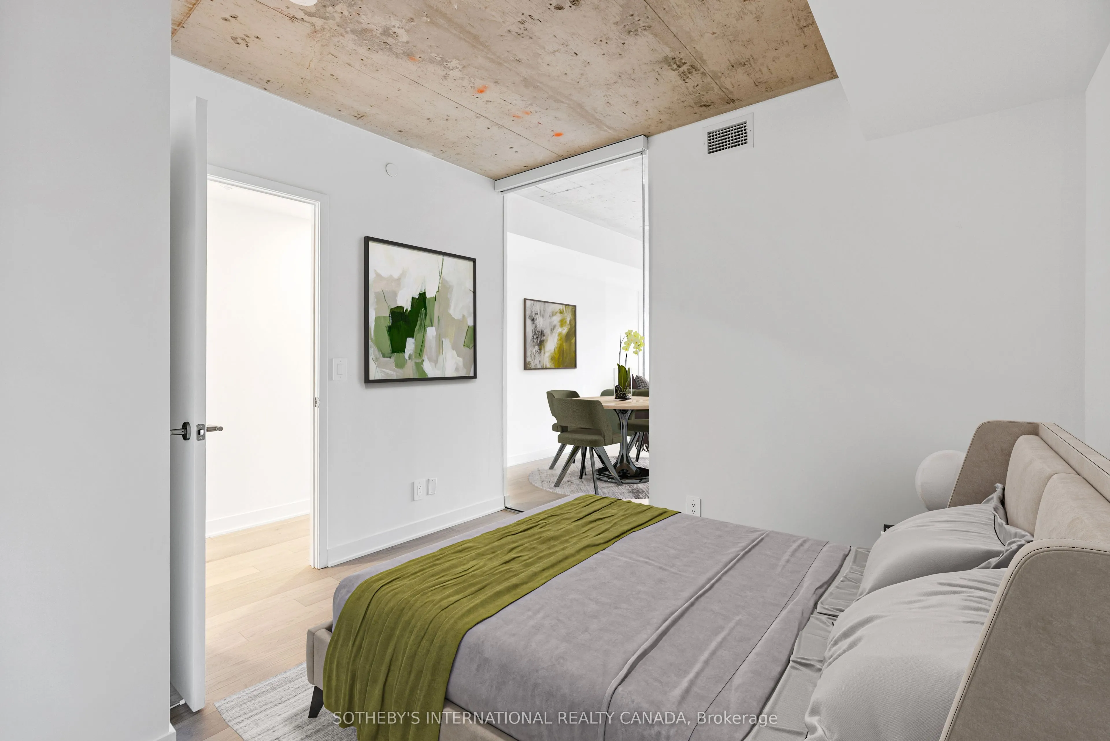 2720 Dundas Street W, #513