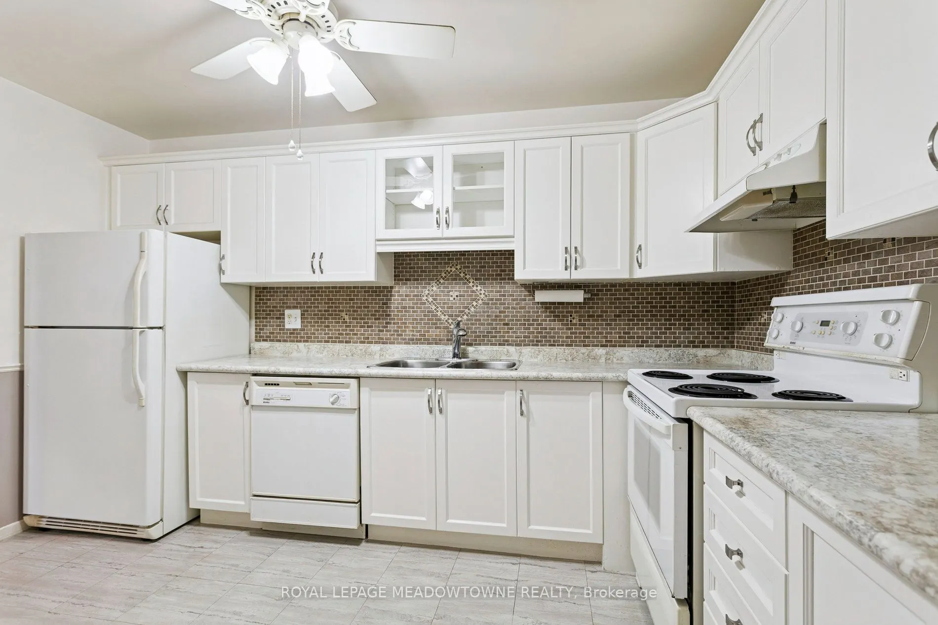 2701 Aquitaine Avenue, #3