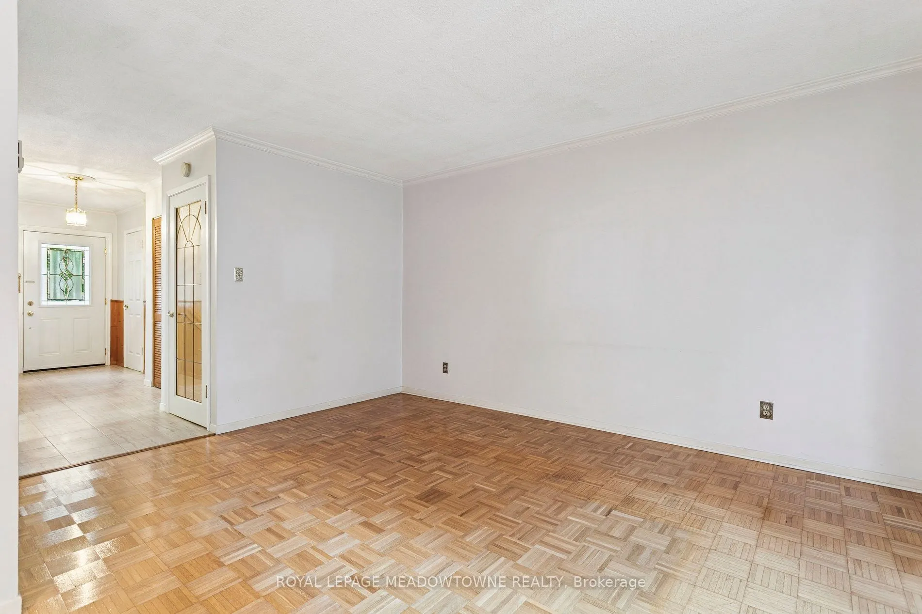 2701 Aquitaine Avenue, #3