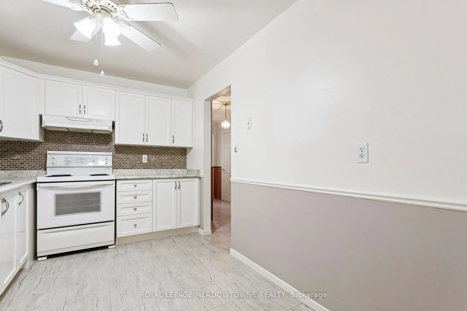2701 Aquitaine Avenue, #3