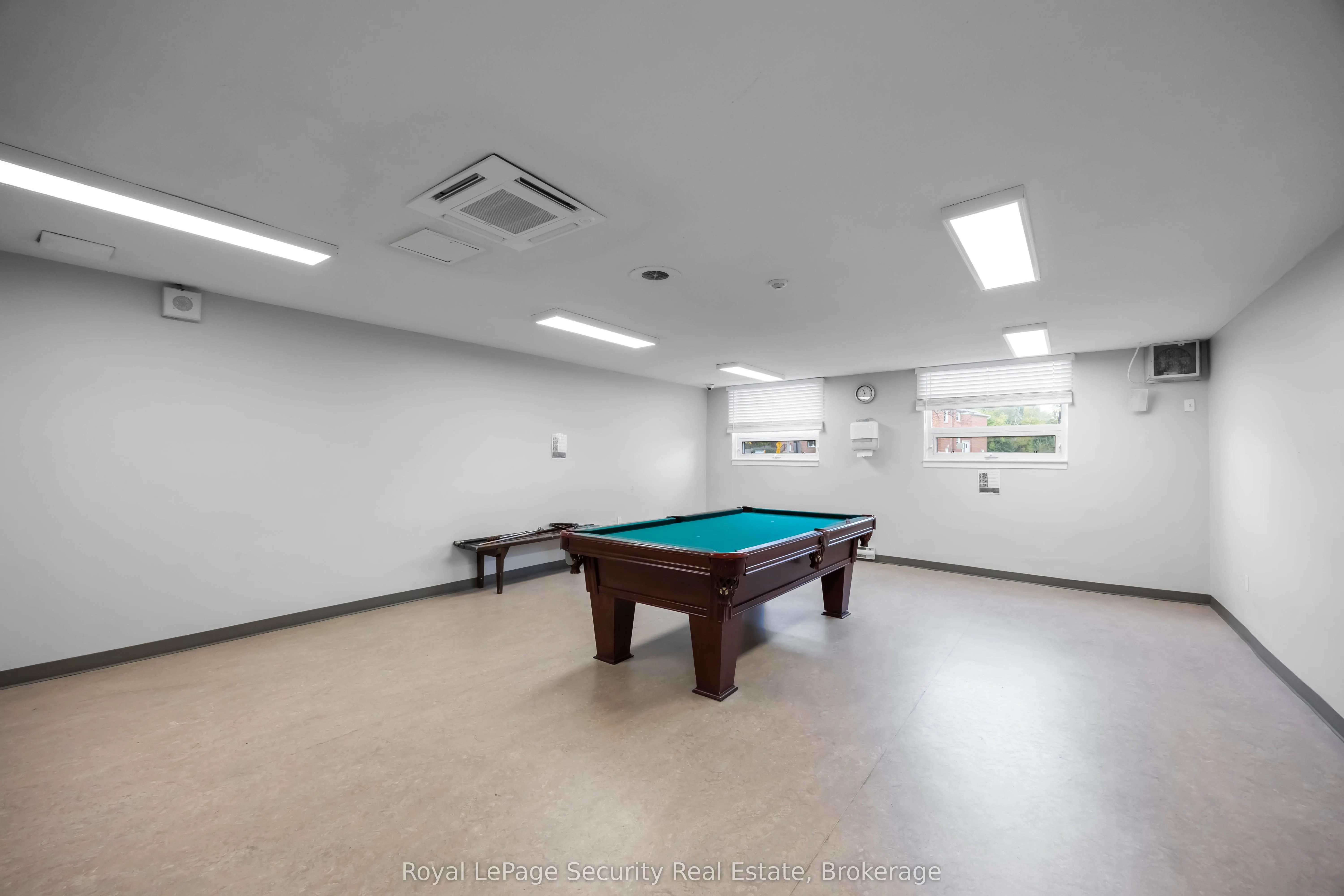 15 La Rose Avenue, #1517