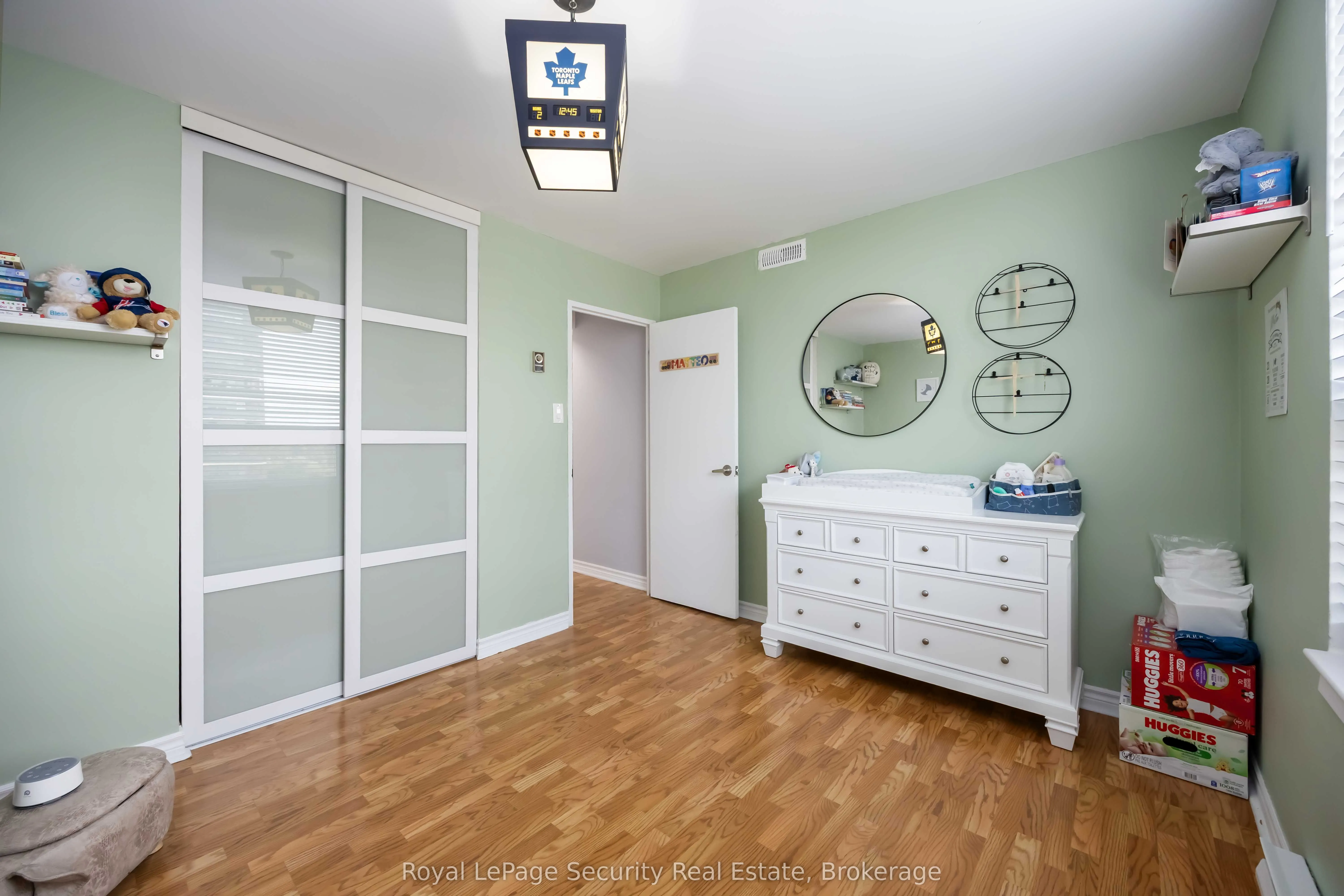 15 La Rose Avenue, #1517