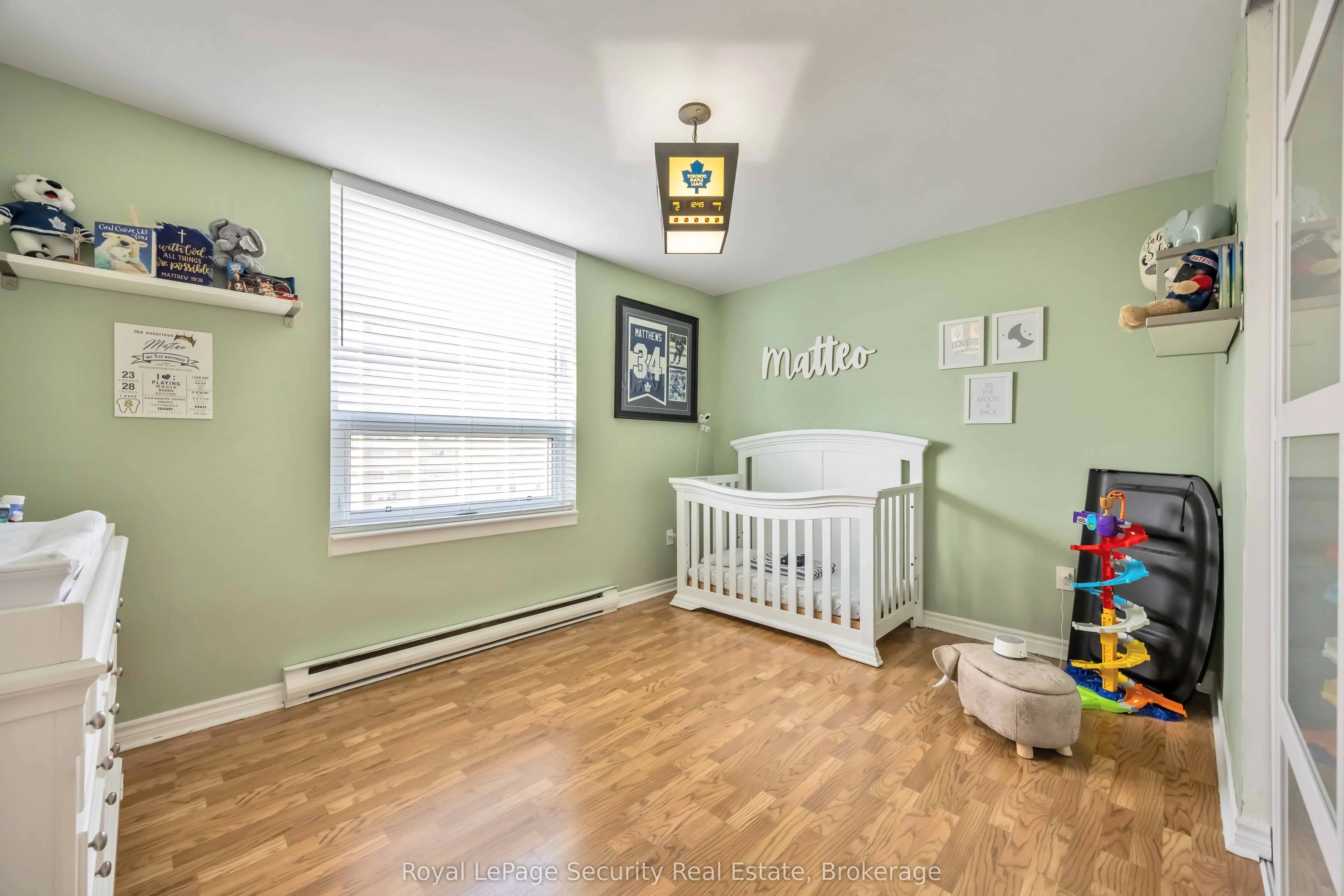 15 La Rose Avenue, #1517