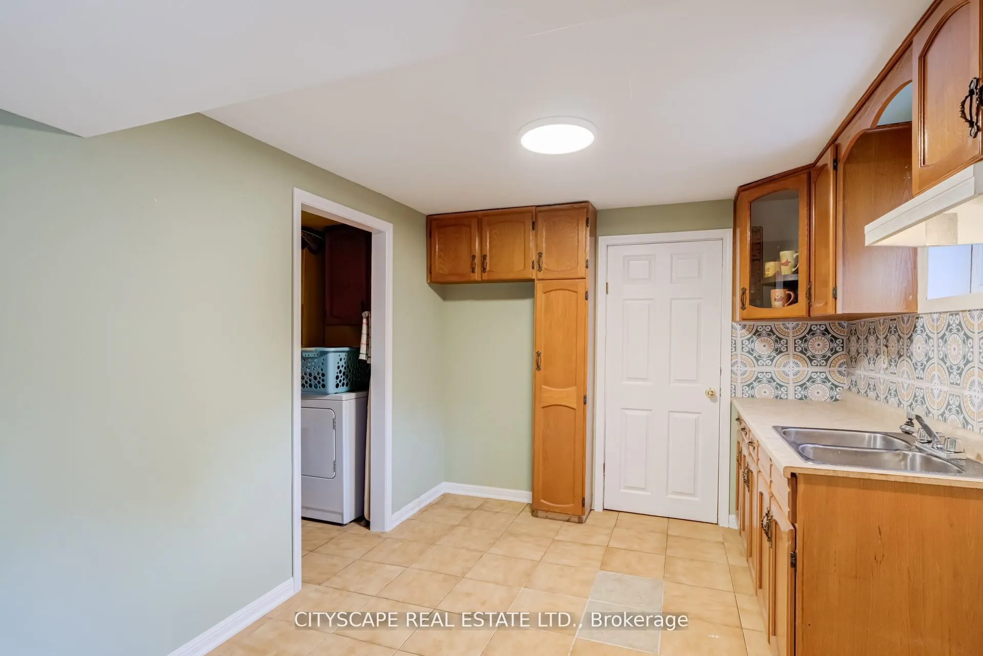 22 Jade Crescent