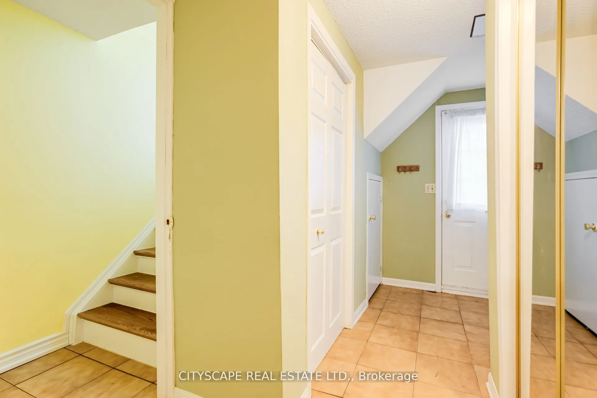 22 Jade Crescent