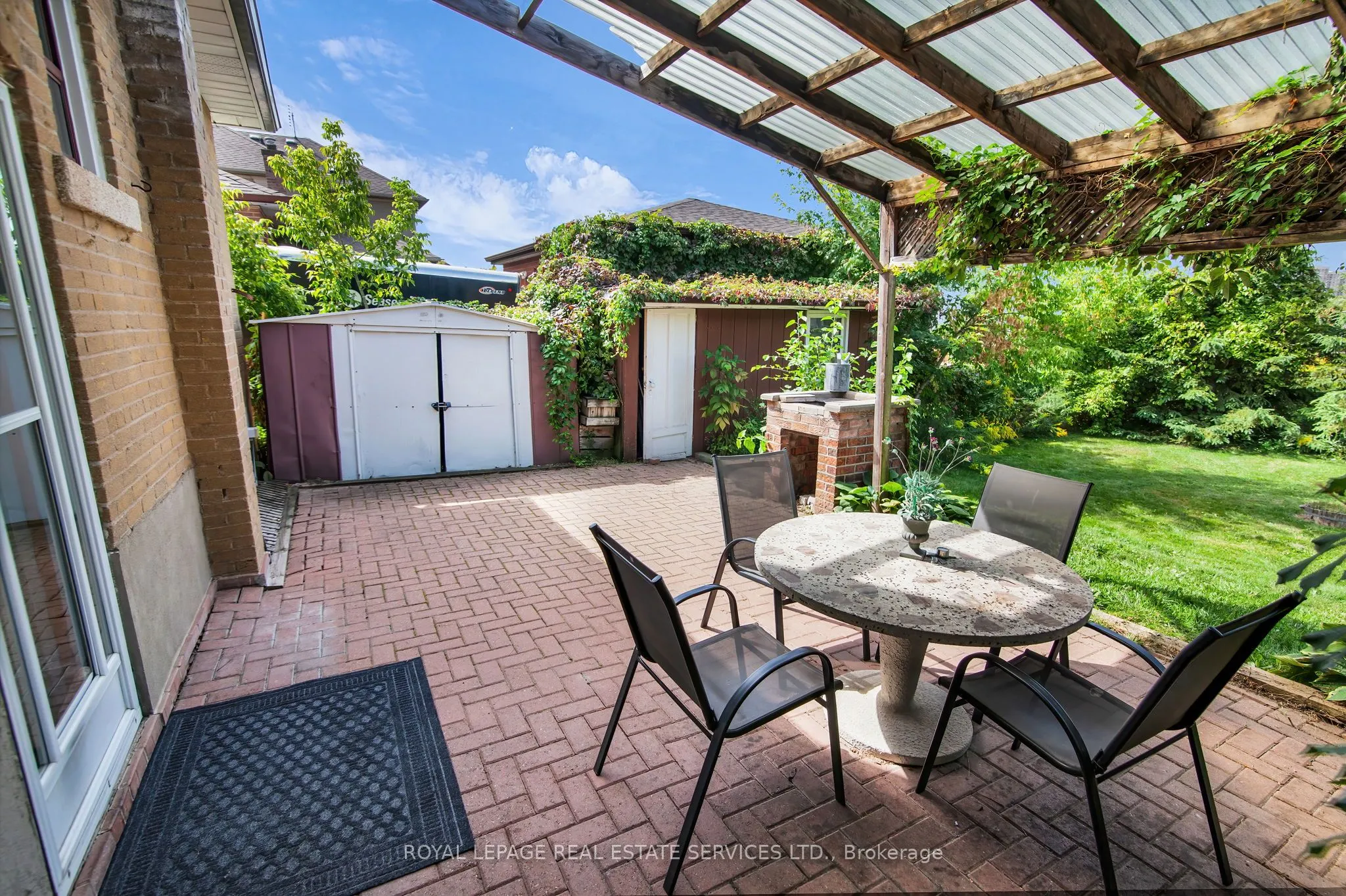 16 Redfern Avenue