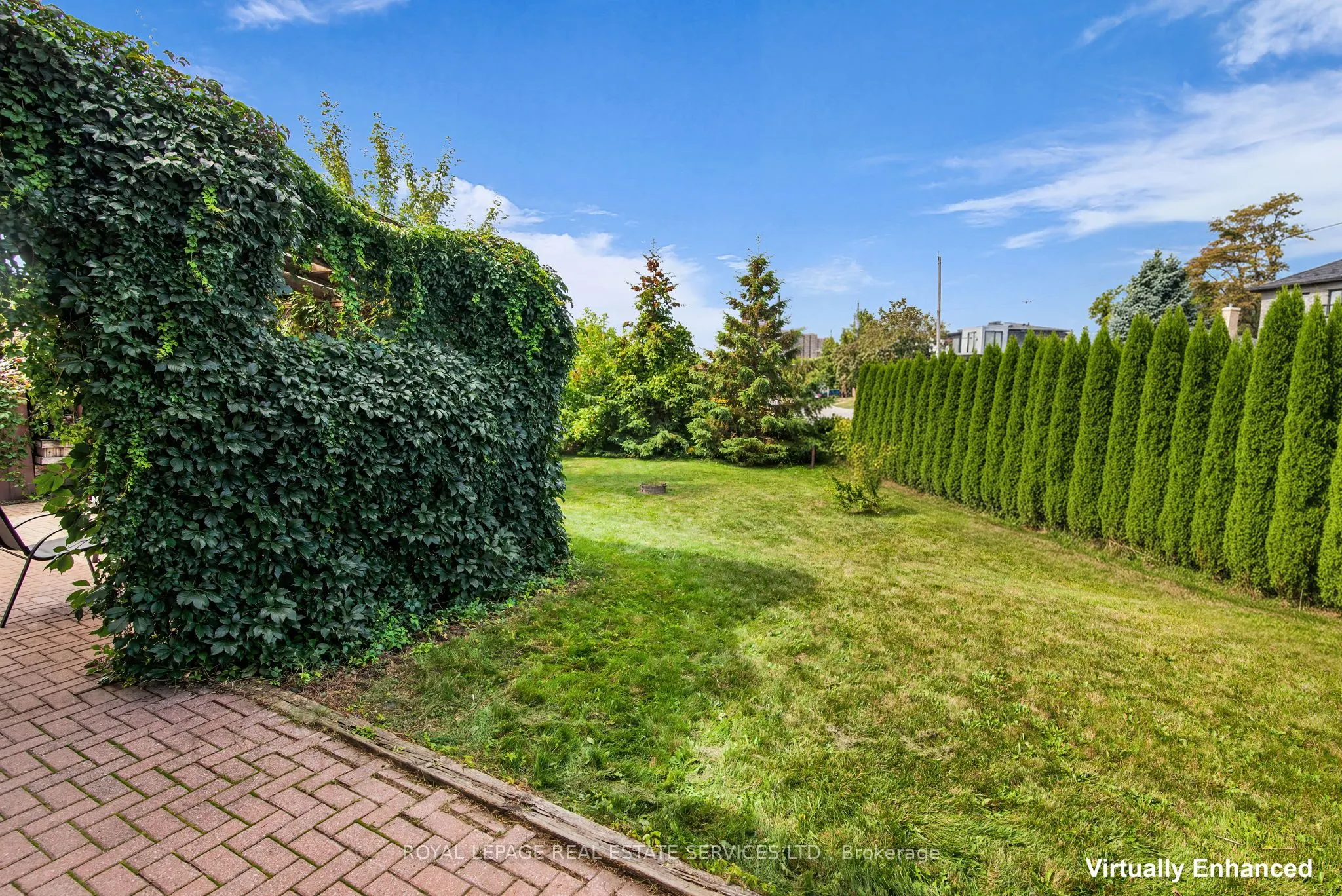 16 Redfern Avenue