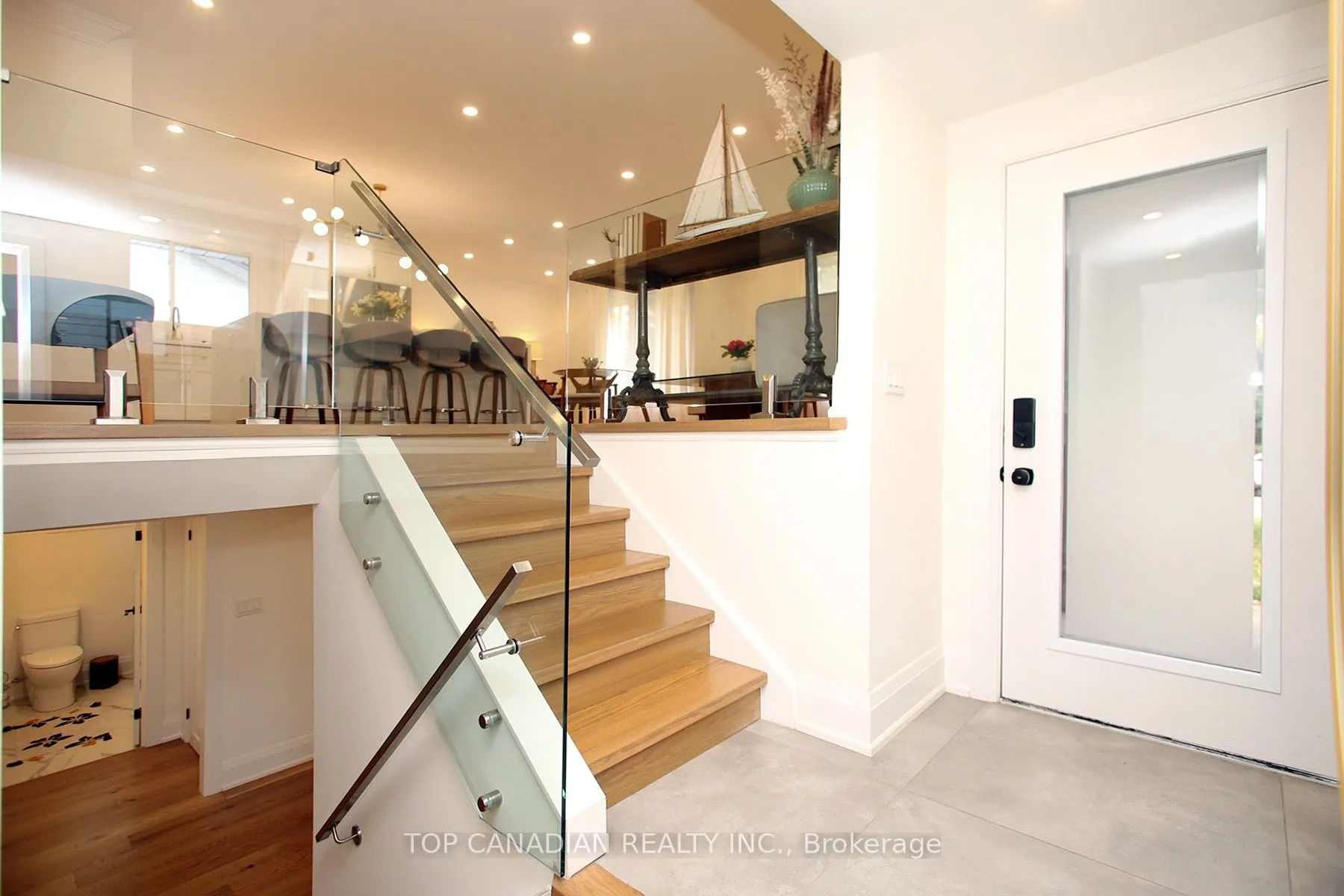 645 Castleguard Crescent