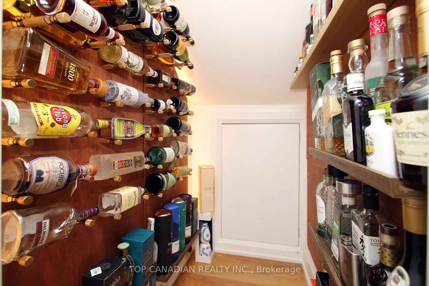 645 Castleguard Crescent