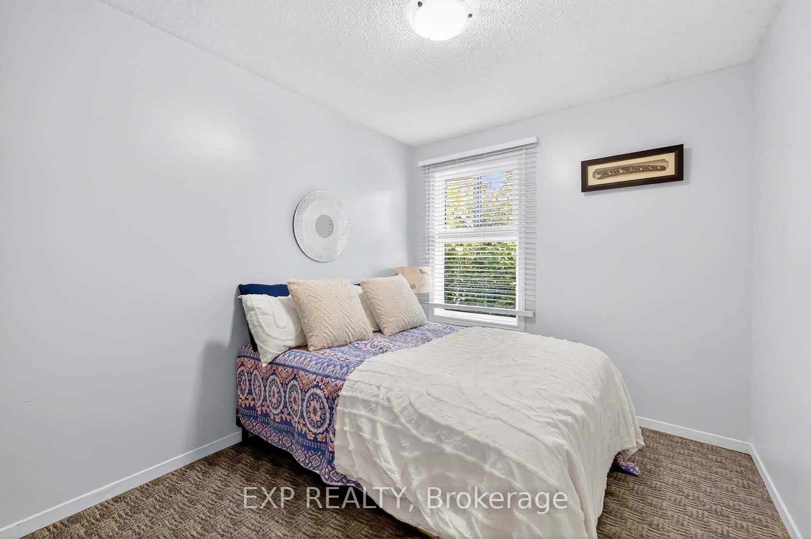 32 Collins Crescent, #31