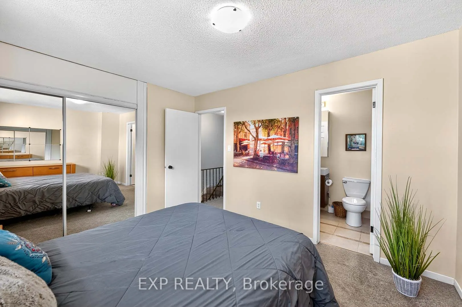 32 Collins Crescent, #31