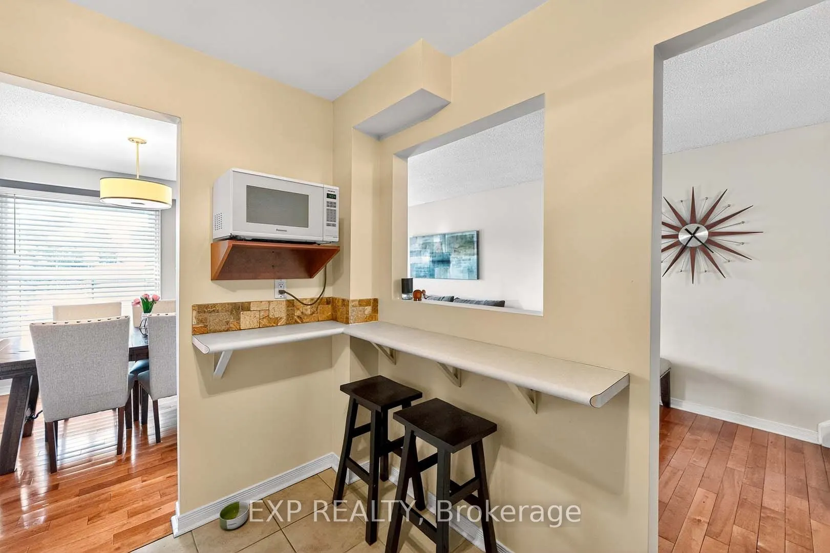 32 Collins Crescent, #31