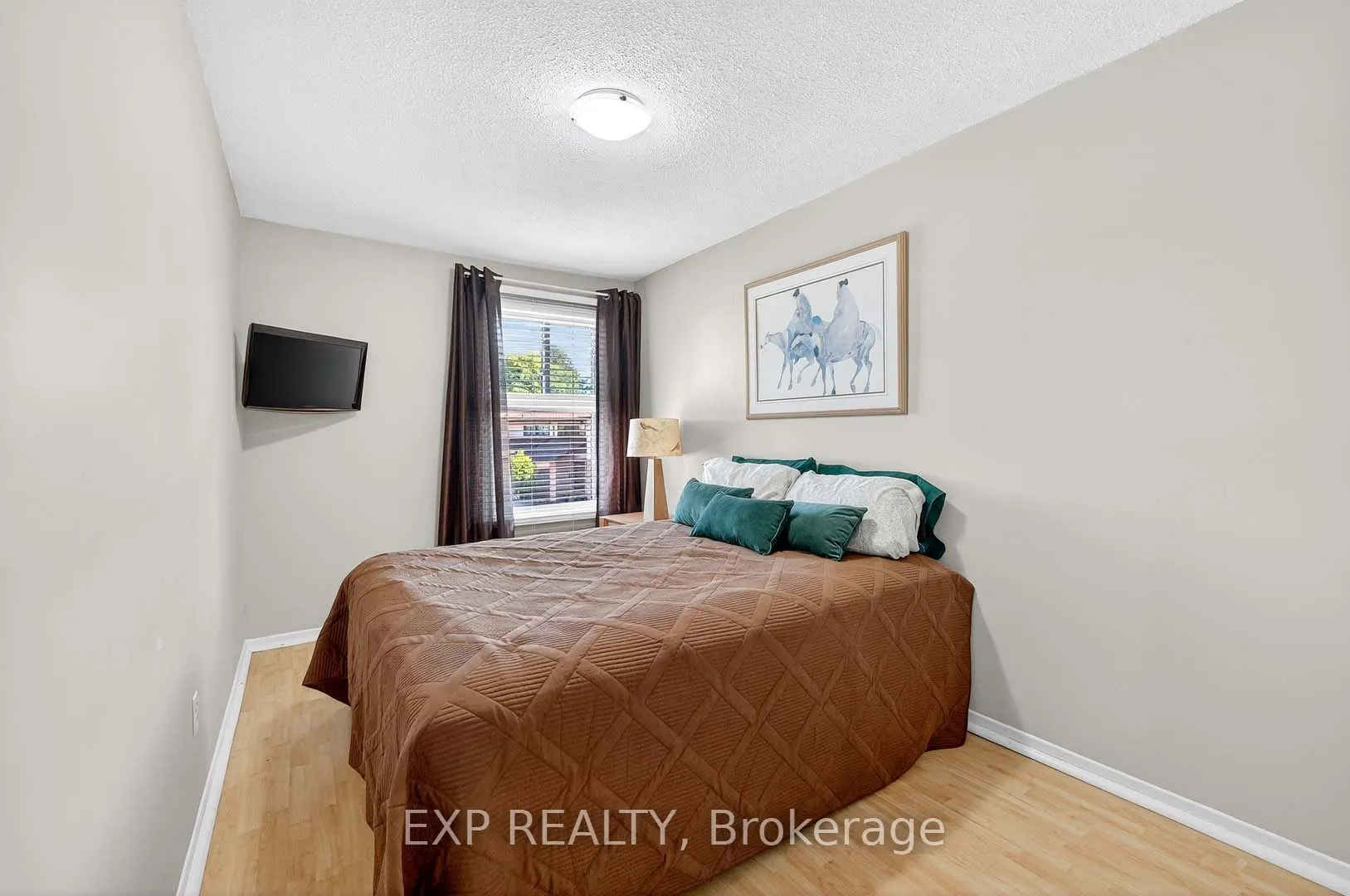 32 Collins Crescent, #31