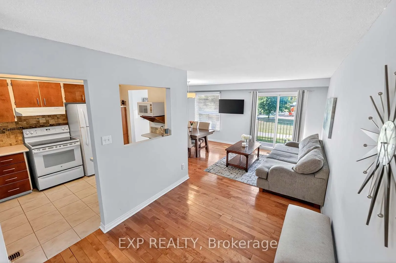 32 Collins Crescent, #31