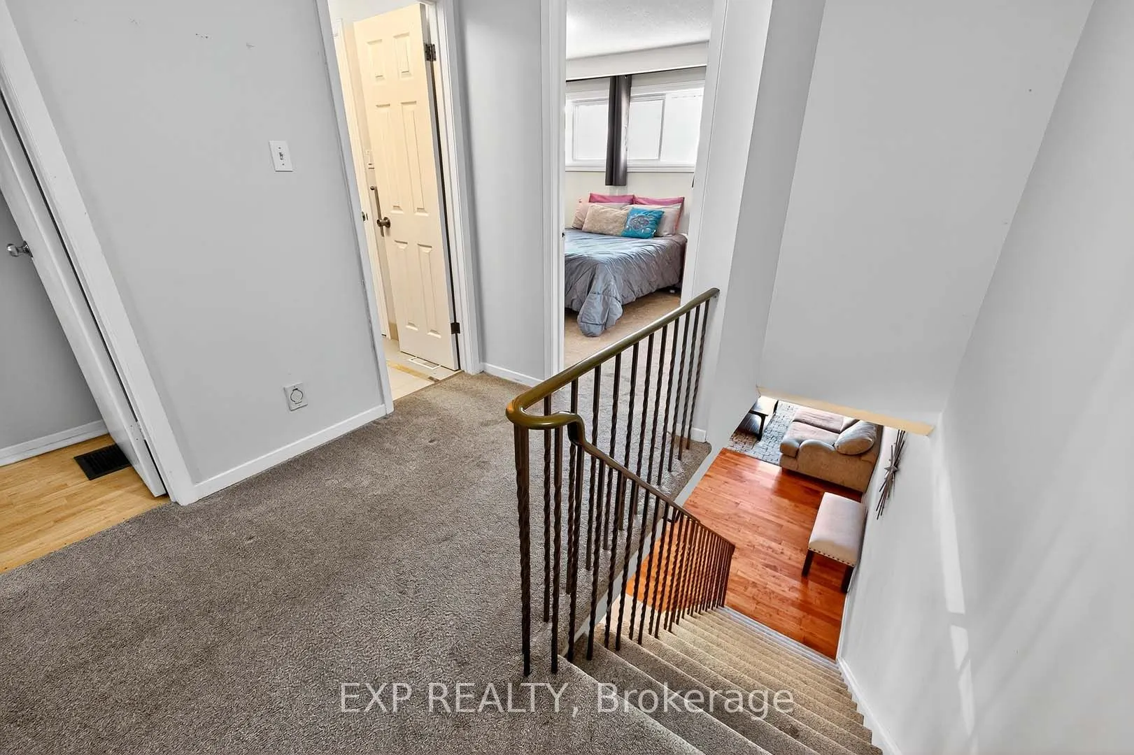 32 Collins Crescent, #31