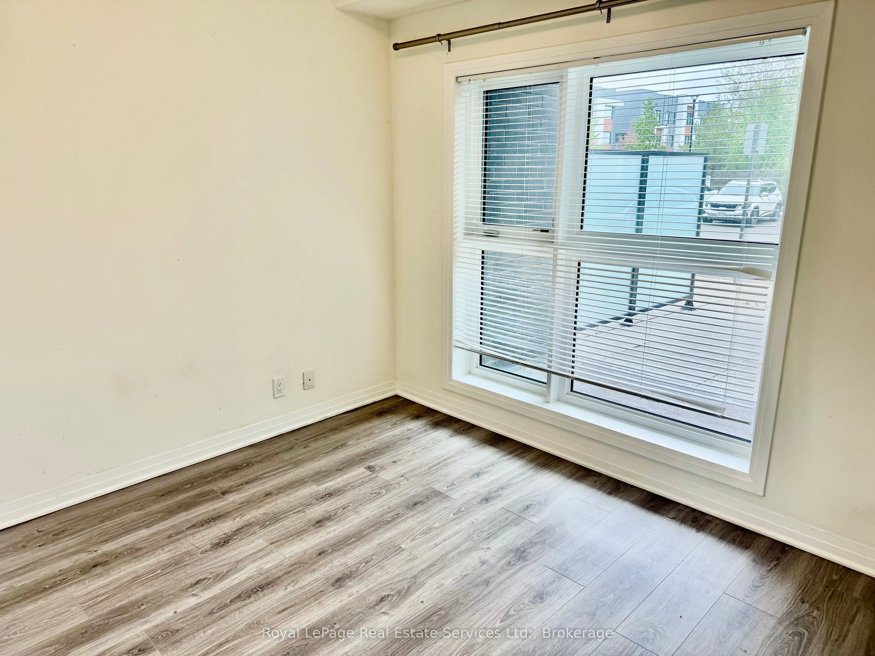 128 GROVEWOOD Common, #132